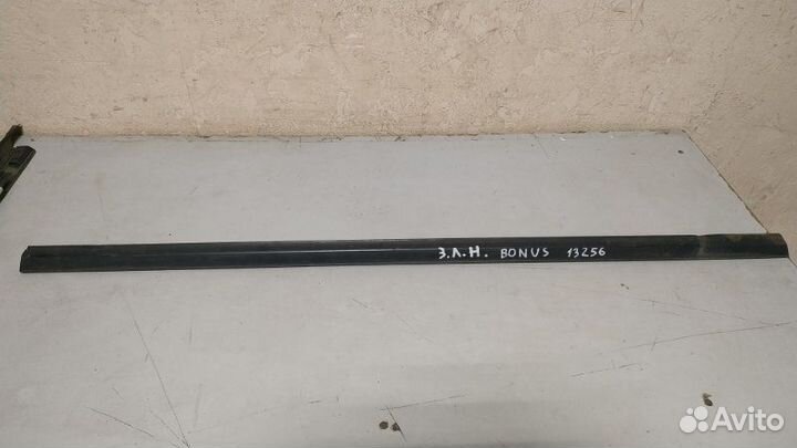 Уплотнитель стекла двери задний левый Chery Bonus