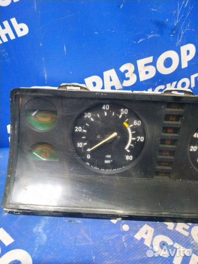 Панель приборов Ваз Лада 2107 седан 2106 2000