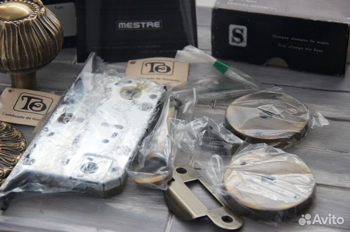 Комплект дверной фирмы Mestre (Испания)