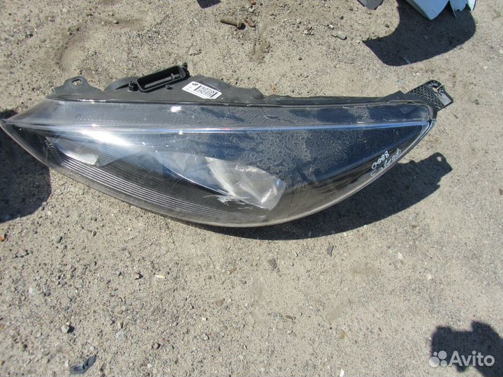Фара левая Focus 3 после 2014 года не ксенон