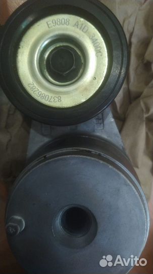 836667827 837086282 Ролик натяжной Sisu agco parts