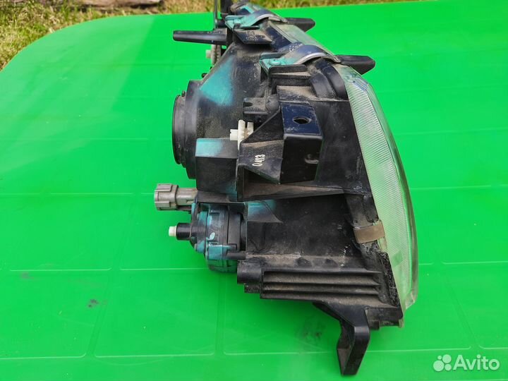 Фары передние ниссан патрол Y61. Оригинал