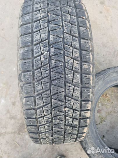 Bridgestone Blizzak DM-V1 225/60 R17