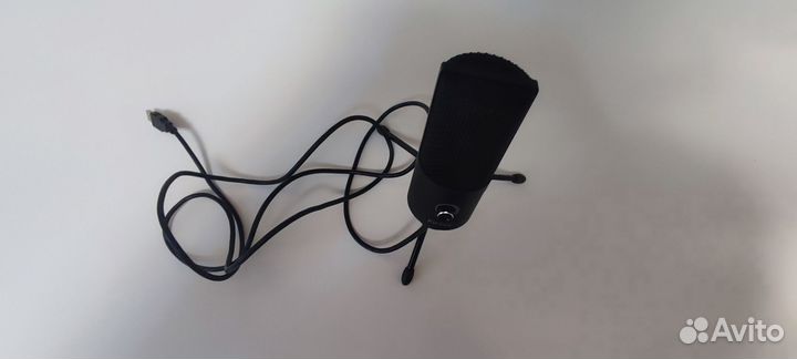 Бронь. Конденсаторный микрофон Fifine k669