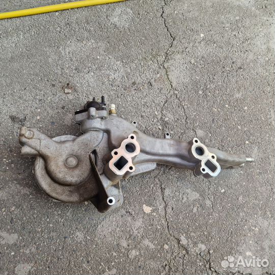 Корпус помпы кадилак эскалейд