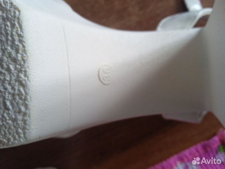 Босоножки женские 36 размер