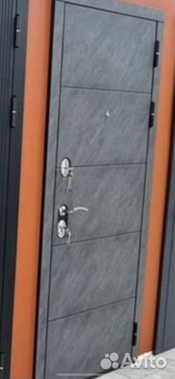 Дверь входная металлическая