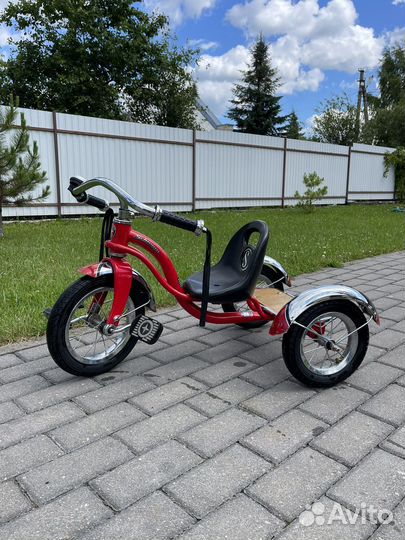 Трехколесный велосипед