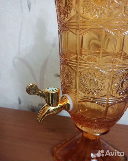 Лимонадница с краном