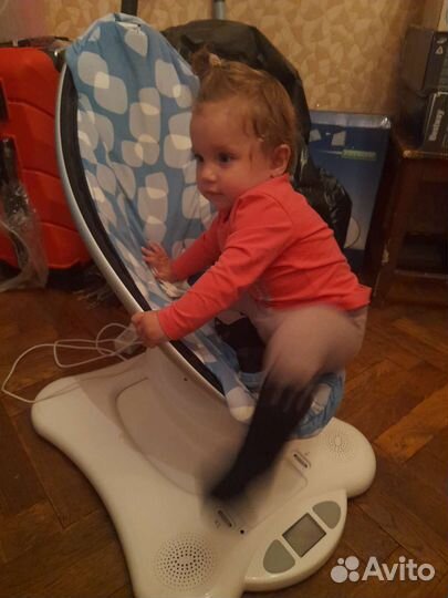 Детские электронные качели 4moms