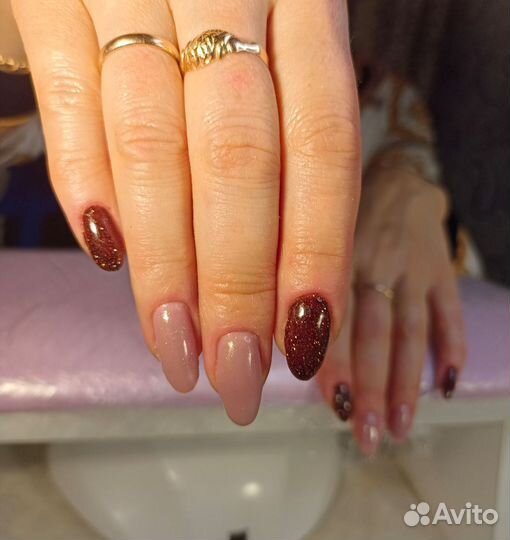Модель на маникюр наращивание