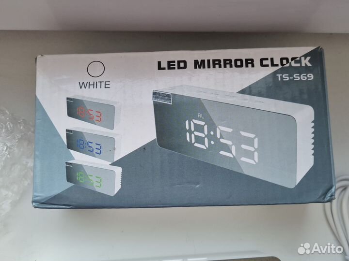 Часы электронные настольные