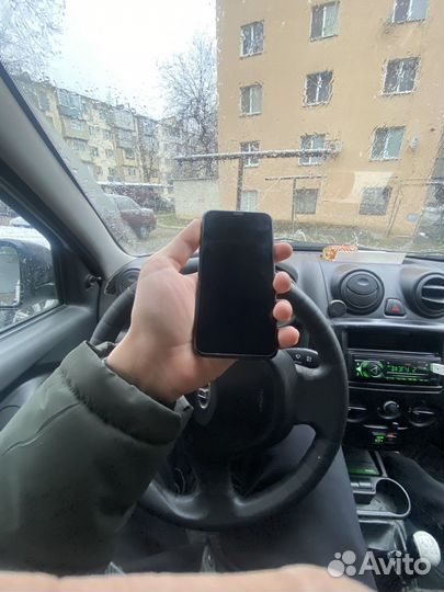 iPhone X, 64 ГБ