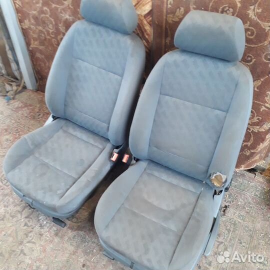 Сиденья передние Шкода Октавия тур А4U1