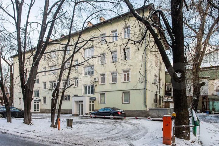 Здание c арендаторами