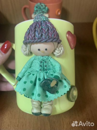 Кружки с декором из полимерной глины