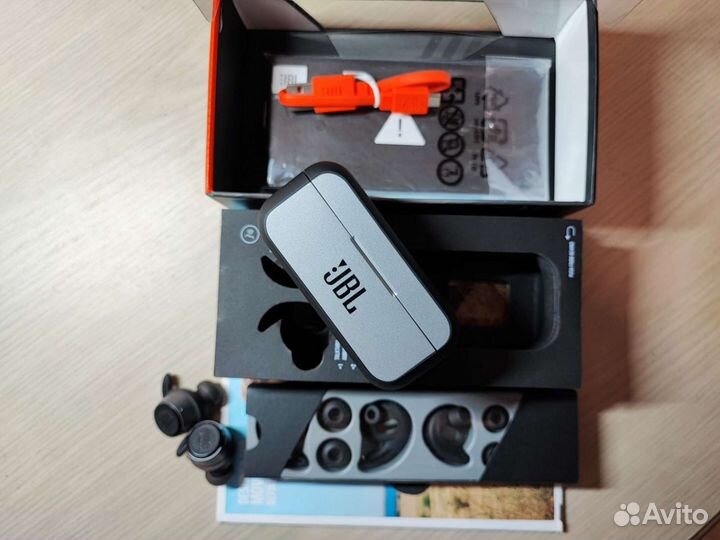 Наушники JBL ReflectFlow (by Harman)