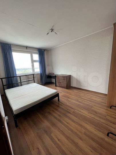 Комната 16 м² в 3-к., 19/20 эт.