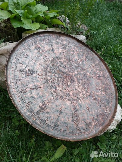 Кавказский старинный поднос из меди