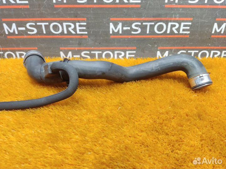 Патрубок радиатора верхний Mercedes-Benz C-Class