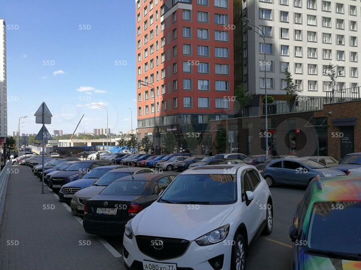 Продам торговое помещение, 200 м²