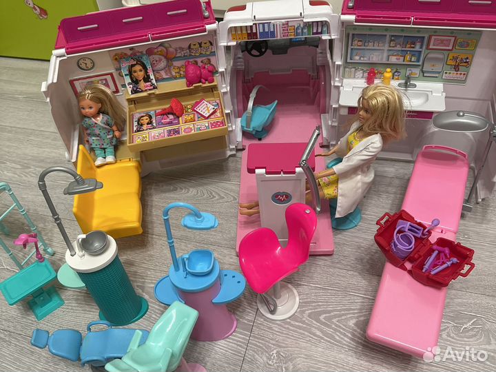 Машинка скорая помощь барби barbie
