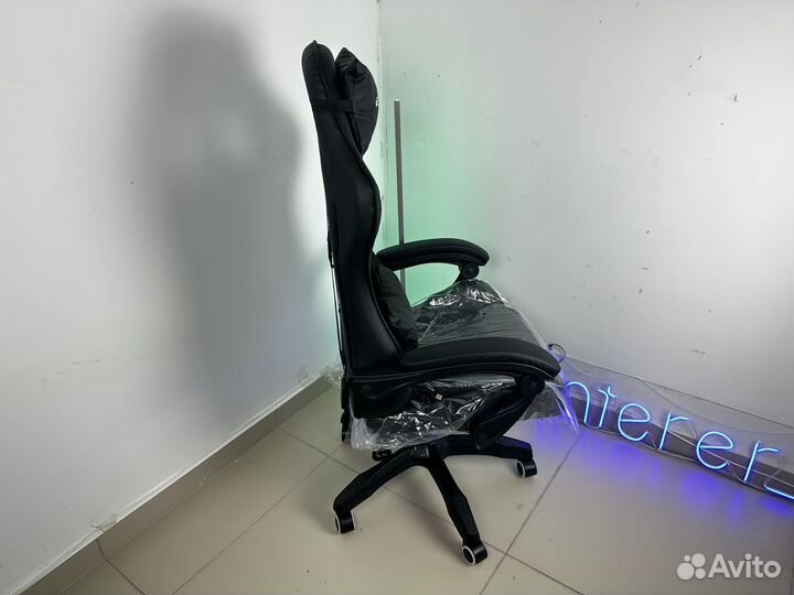 Игровое кресло кожзам черное
