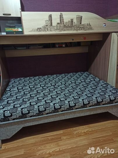 Двухъярусная кровать с диваном бу