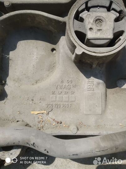 Подрамник передний Passat b6