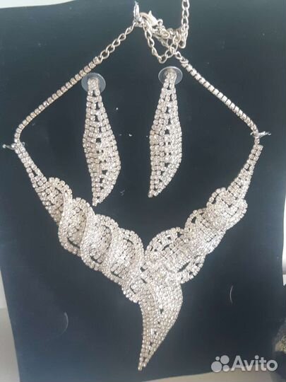 Колье с серёжками(новое)