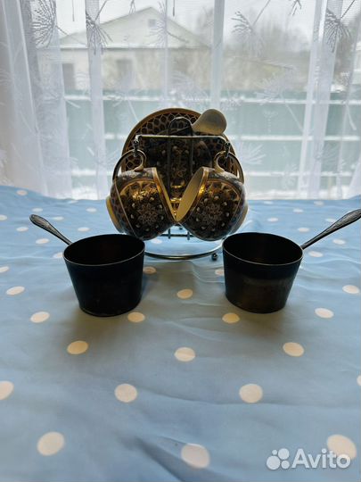 Вазы красивые к Новому Году и приборы для кухни