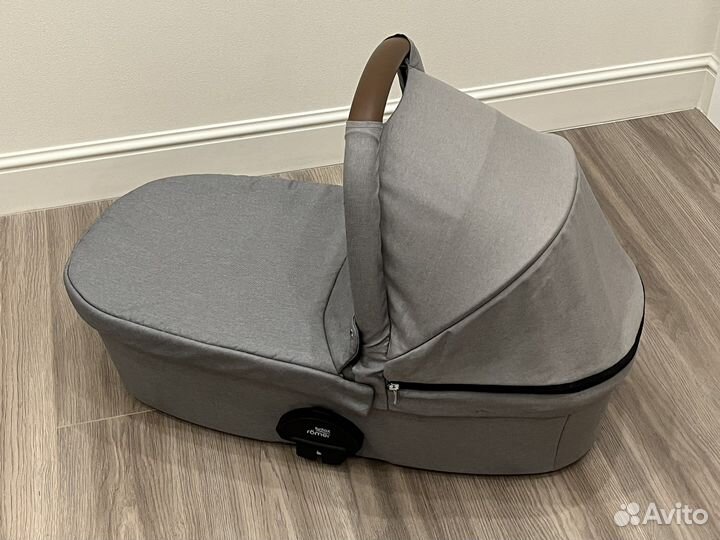 Britax Romer Smile люлька / лежачий блок