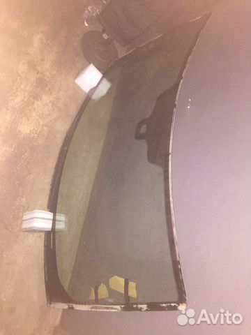 Лобовое стекло б/у Land Rover Discovery 4