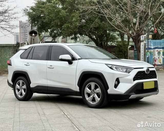 Toyota RAV4 2.0 CVT, 2021, 19 887 км