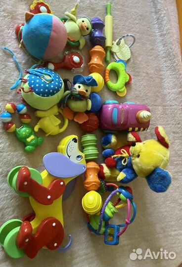 Продается пакет игрушек