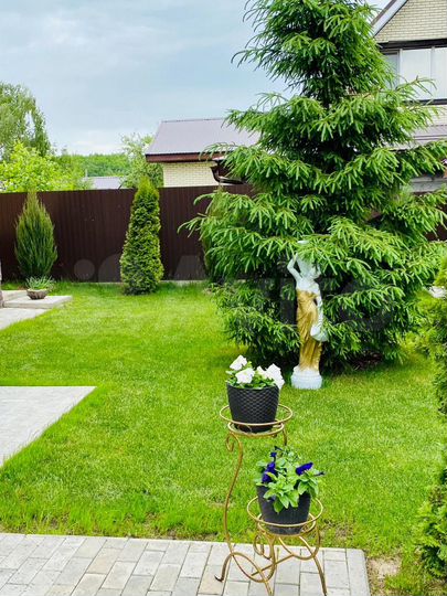 Коттедж 187 м² на участке 8 сот.