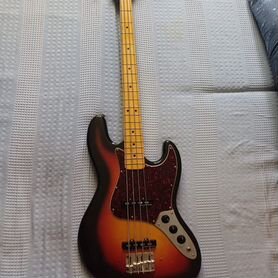 Бас гитара Fender Jazz Bass (made in Japan)