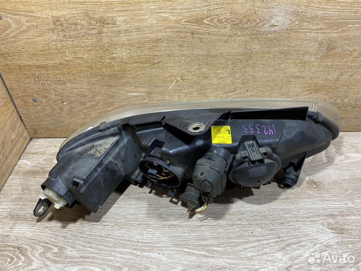 Фара передняя левая Peugeot 406 дорест 142333