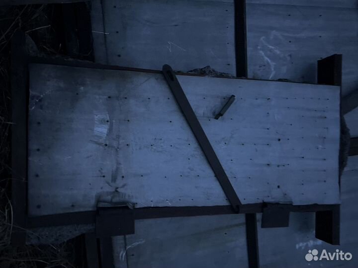 Продам гаражные ворота с боковой дверью