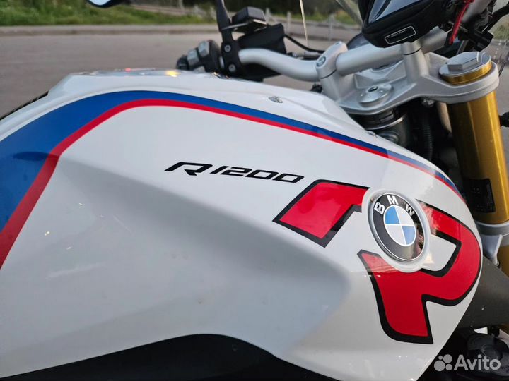 BMW R1200R