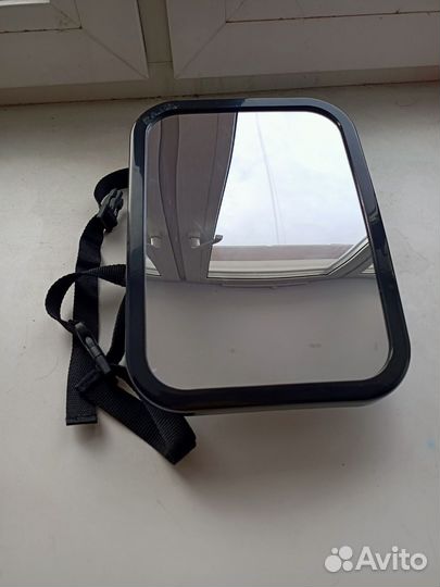 Зеркало для наблюдения за ребенком в машину