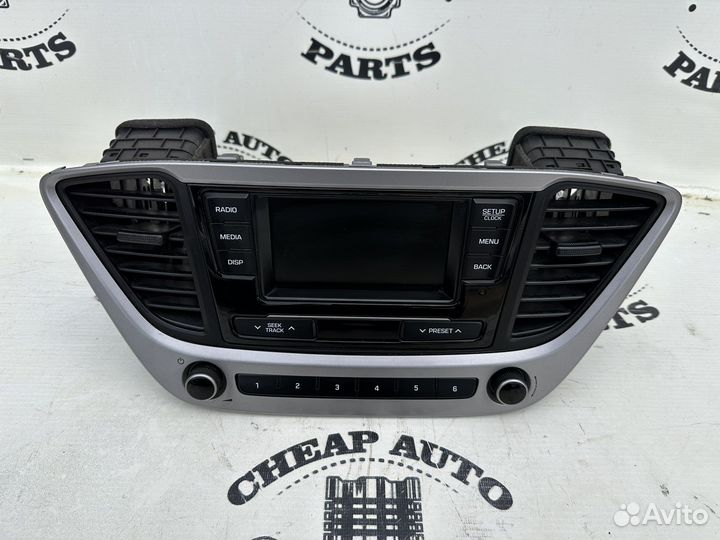 Магнитола Hyundai Solaris 2 с рамкой Оригинал