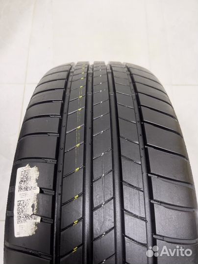 Bridgestone Turanza T005 215/60 R16 95V