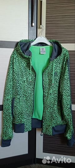 Спортивный костюм женский