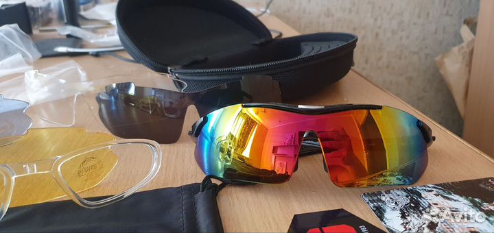 Солнцезащитные очки мужские