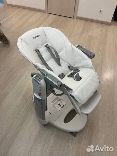 Детский стульяик для кормления Peg Perego Tatamia