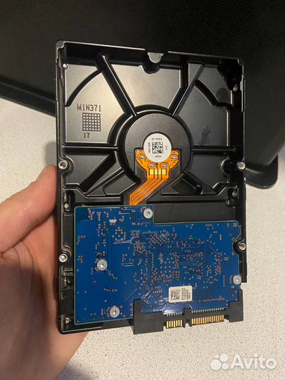 Жесткий диск Toshiba 1 тб DT01ACA100