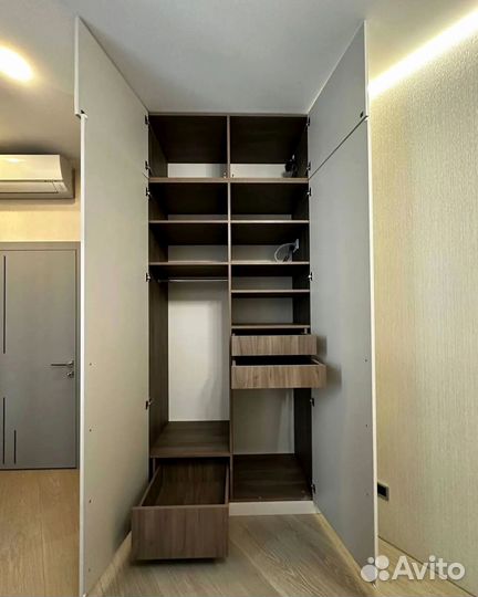 Красивый шкаф