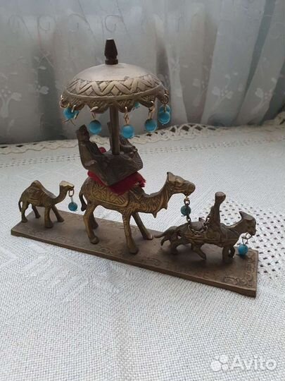 Караван верблюдов латунь