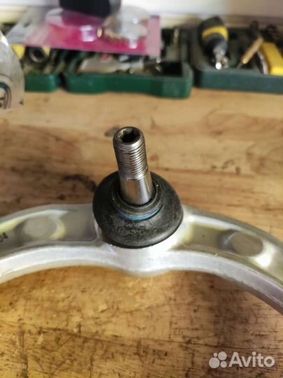 Рычаг подвески передний верхний правый mercedes
